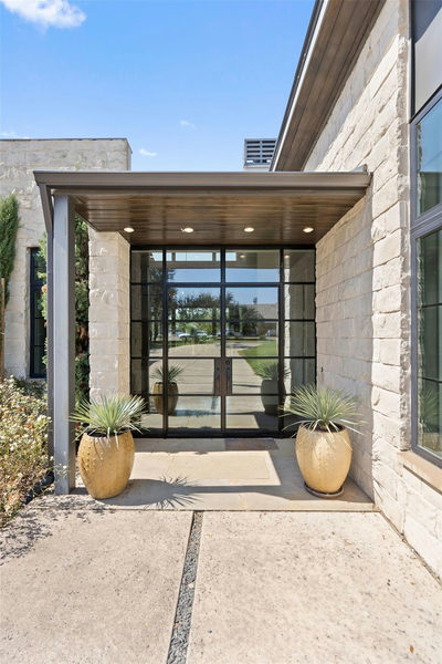 7800 Orisha Dr — photo 4