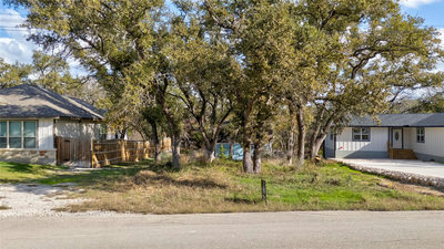 1223 Lavaca — photo 3