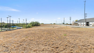 711 Ave N St — photo 4