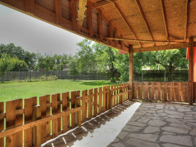 1705 Magic Hill Dr — photo 2