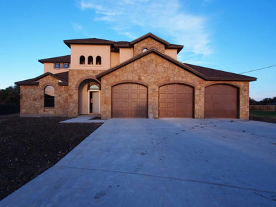 102 N Buffalo Pass — photo 2
