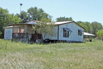 1023 Sierra Dr — photo 3