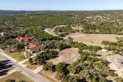 736 Covered Bridge Dr — photo 2