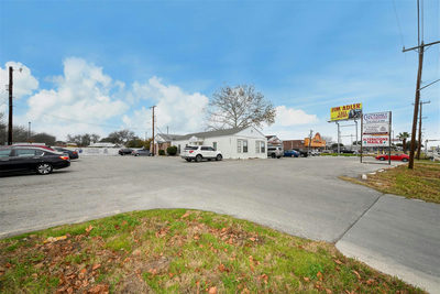 13039 Nacogdoches Rd — photo 2