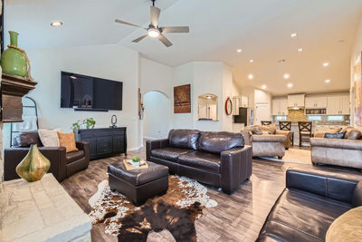 2328 Leonards Pass — photo 4