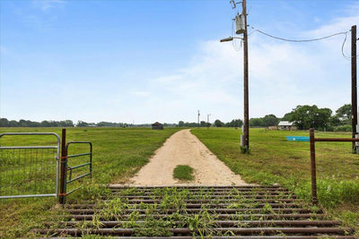 1436 Fm 2571 — photo 2