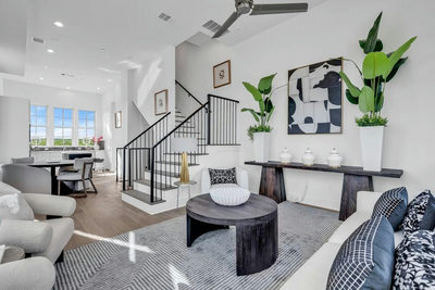 281 Pullman Ct — photo 2