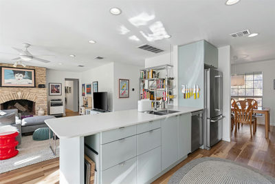 205 Leisurewoods Dr — photo 3
