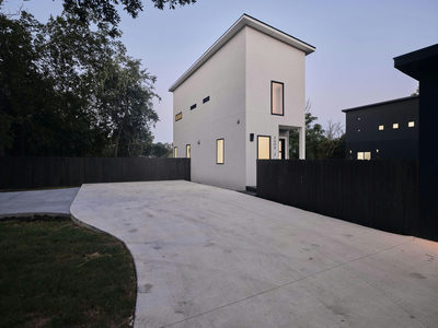 2609 Davis Ln #2 — photo 2