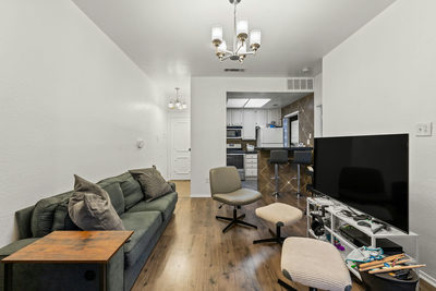 806 W 24th St #108 — photo 5
