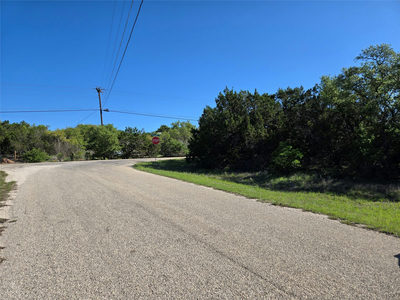 343 Falconwood Dr — photo 4