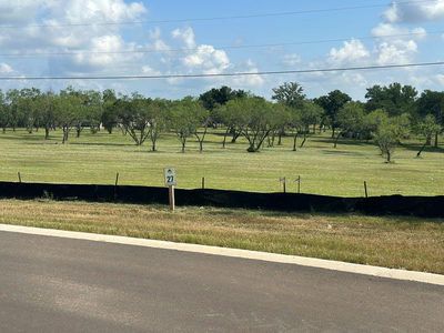 TBD Hawthorne Ln — photo 2
