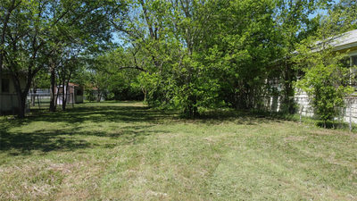 408 Symes St — photo 5