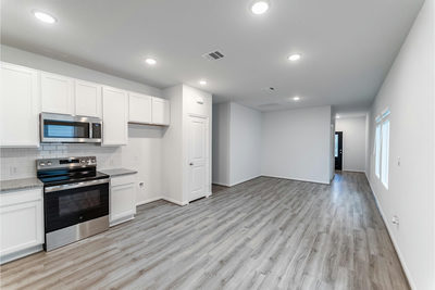 729 Barbary Coast Ln — photo 2
