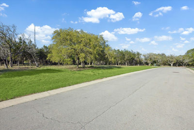 274 Waters Edge Cv — photo 4