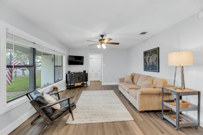 214 N Avenue C None — photo 4