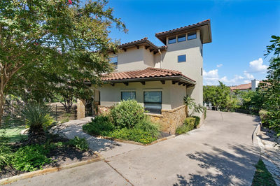 8 Cove Creek Ln — photo 2