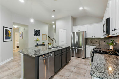 301 Stone View Trl — photo 5