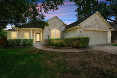 8901 LA SIESTA Ct — photo 3