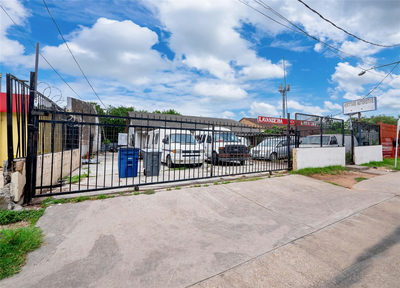 8212 Georgian Dr — photo 4