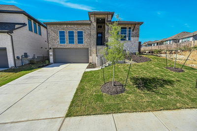 427 Fountain Grass Dr — photo 2