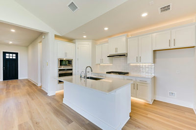 427 Fountain Grass Dr — photo 3