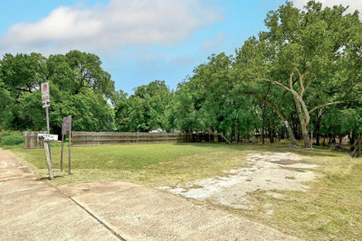 504 W Elliott St — photo 4