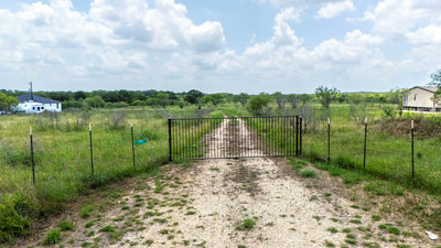 401 Turnback Trl — photo 2