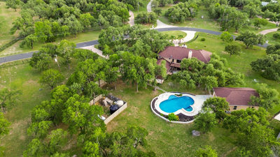 176 Logan Ranch Rd — photo 2