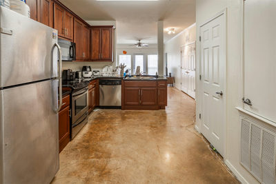 910 W 25th St #403 — photo 4