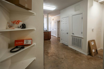 910 W 25th St #403 — photo 3