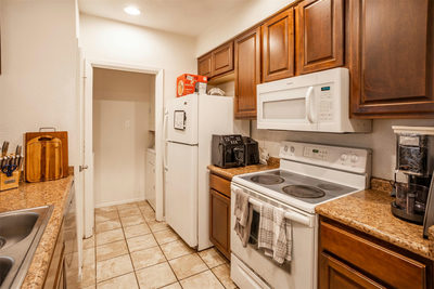 807 W 25th St #102 — photo 5