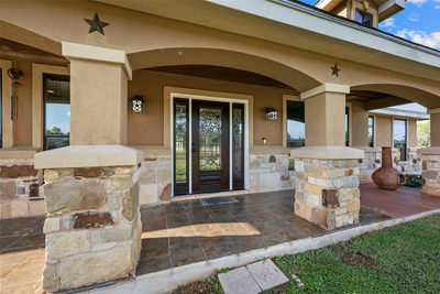 108 Whispering Pines Dr — photo 3