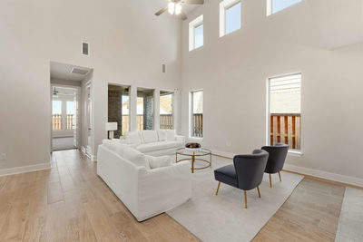 129 Emerald Grove Dr — photo 4