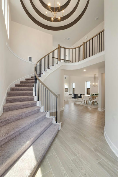 129 Emerald Grove Dr — photo 2