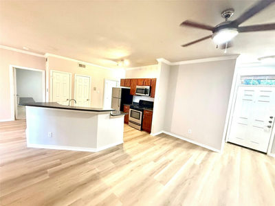 6804 N Capital Of Texas Hwy #812 — photo 2