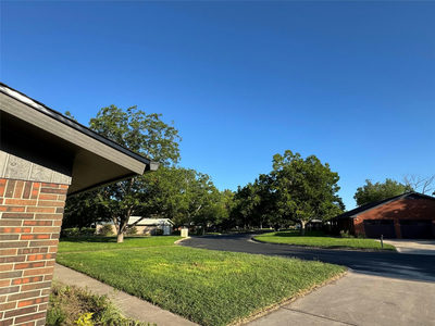 200 Corder Ln — photo 2