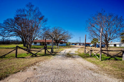 5906 N FM 973 Rd — photo 3