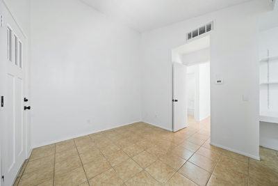 2410 Longview St #D-301 — photo 4