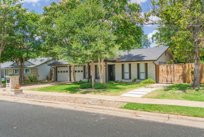 7002 Whispering Oaks Dr — photo 5