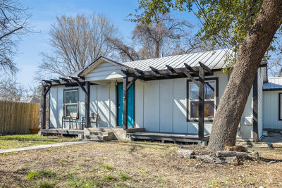 1013 N Colorado St — photo 2