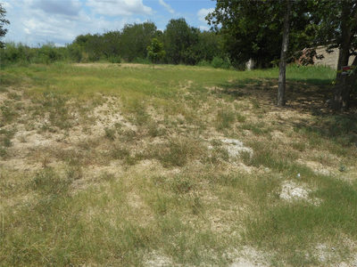 808 W Maple St — photo 3