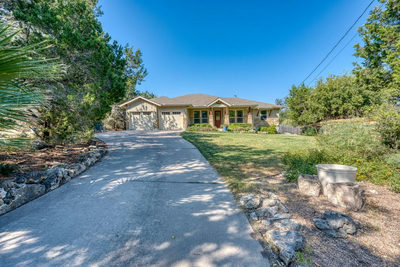 706 Rogart Dr — photo 2