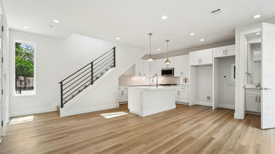 9104 Georgian Dr — photo 4
