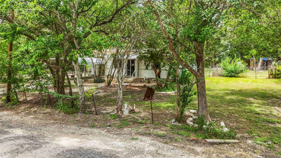 137 Columbia Cir — photo 4