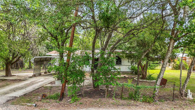 137 Columbia Cir — photo 3