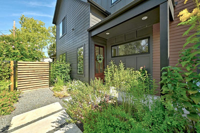 3602 Thompson St — photo 3