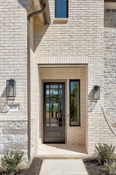 109 Buckaroo Dr — photo 2