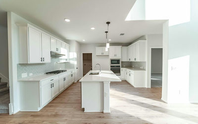 332 Hollister Dr — photo 4