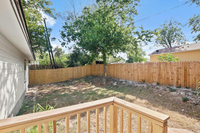 713 Burkett St — photo 4